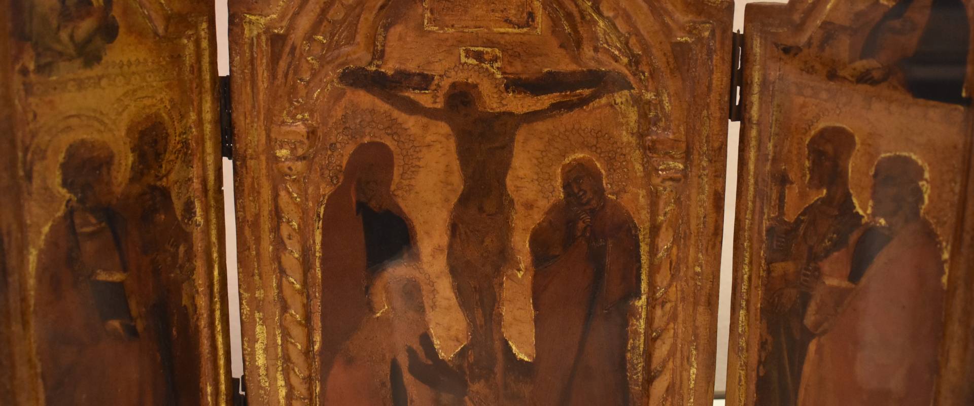 Simone dei Crocifissi, Trittico della Crocifissione, Pinacoteca Civica, Pieve di Cento 01 foto di Nicola Quirico